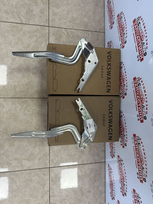 Петля капота Passat USA 2020-