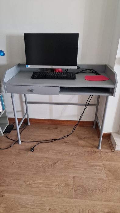 Secretária escritório