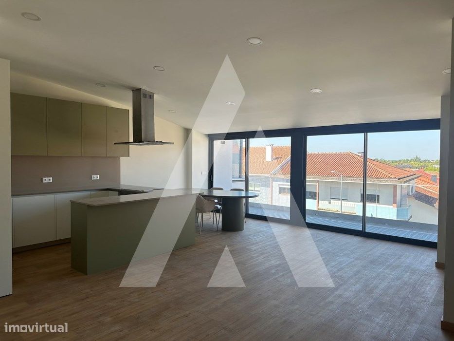 Apartamento T3 Novo no Emblemático Bairro do Liceu - Aveiro!