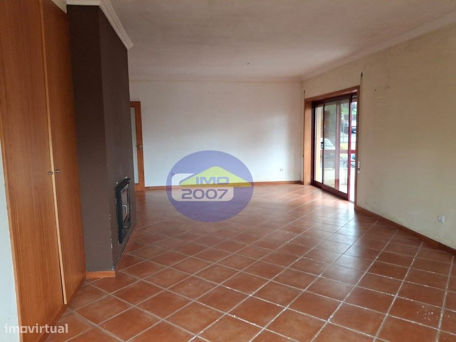 Apartamento T3 em Oliveira de Azeméis — Oliveira De Azeméis, Santiago De Riba-Ul, Ul, Macinhata Da Seixa E Madail, Aveiro