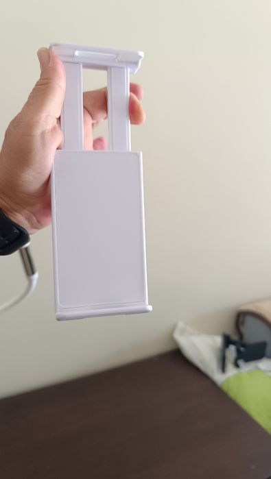 Estante  para CD/DVD em ótimo estado de conservação