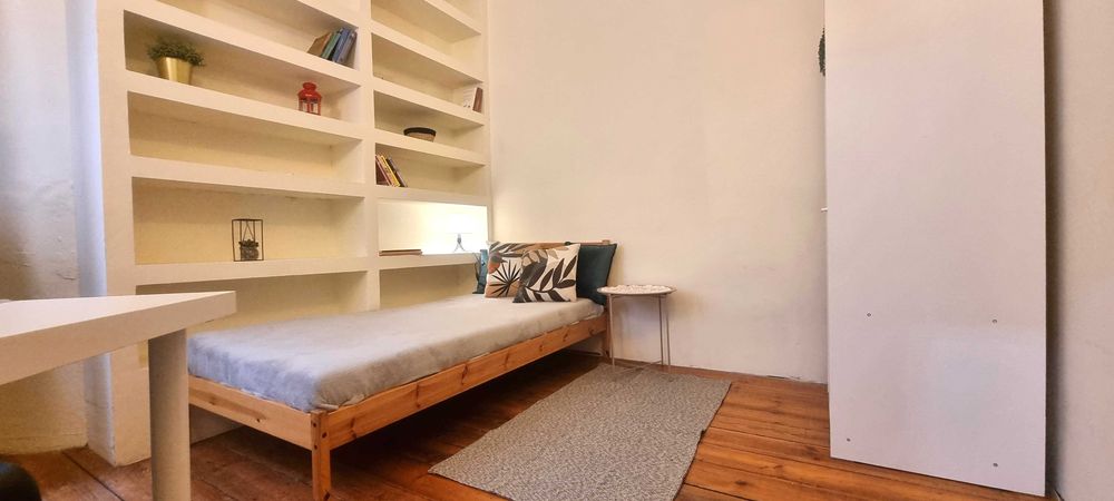 Pokój z własnym WC | Dostępne 2 pokoje || Łazarz || Park Wilsona - Grunwald | od 1.10 |
