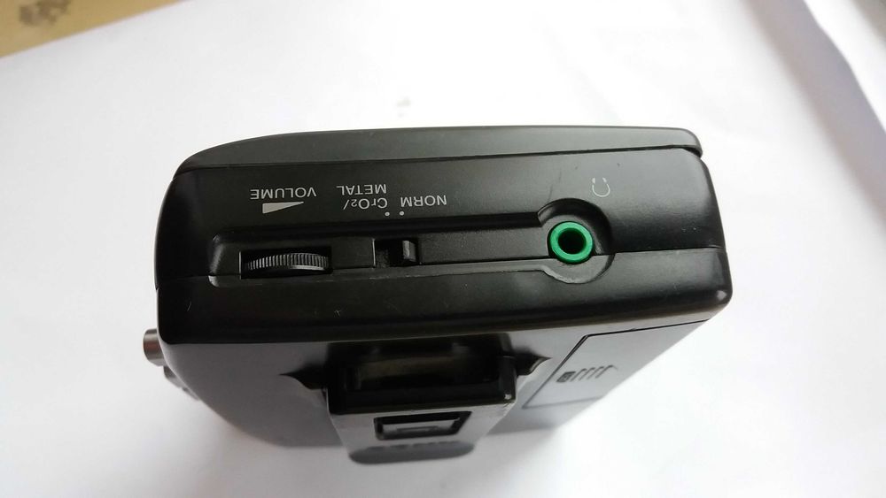 Sony Walkman WM EX-17 Cassette Player lata 90-te