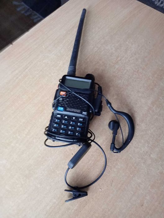 trzy radiotelefony baofeng  Uv-5r