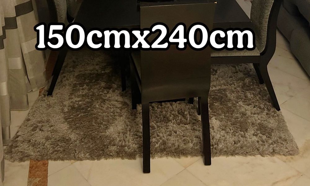 Conjunto 6 cadeiras de Sala + 1 móvel TV + 2 Tapetes