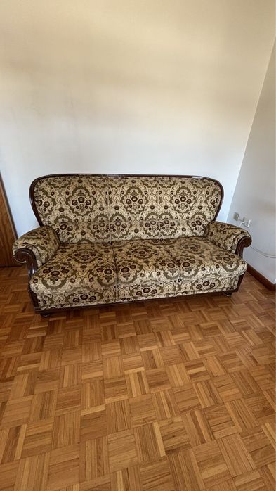 Conjunto sofá e poltronas vintage
