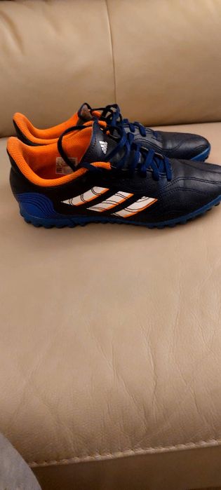 Turfy ADIDAS Copa Sense
COPA SENSE.4 TF J GW7397