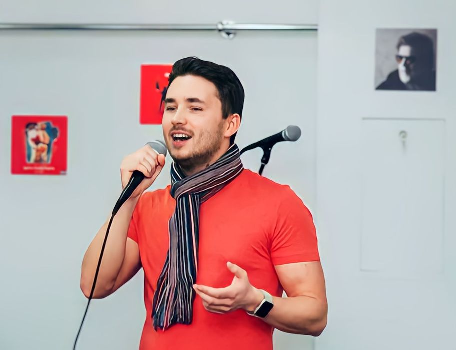 Школа вокалу Уроки для дорослих та дітей Викладач очно офлайн онлайн