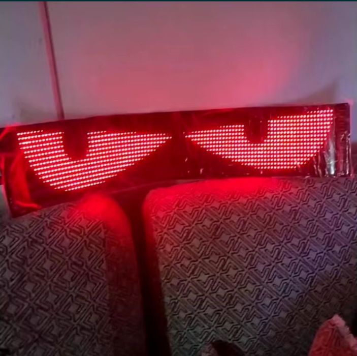 Лед дисплей с бегущими строками