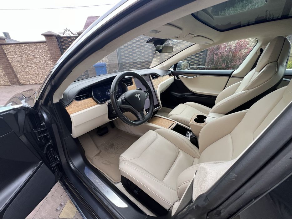 Tesla Model S 100D
