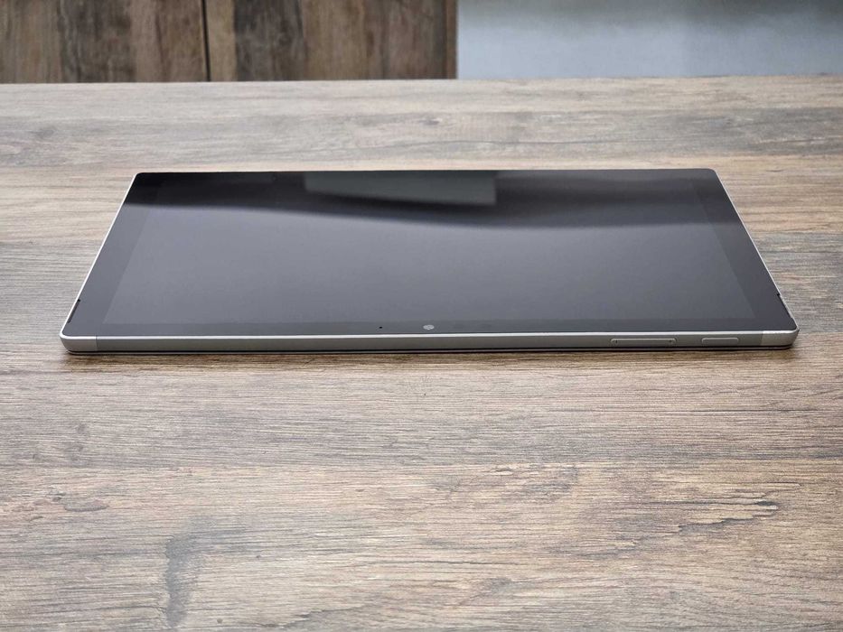 Tablet Microsoft Surface Pro 6 (1796) i5-8350U/8GB/256GB stan bdb gwarancja