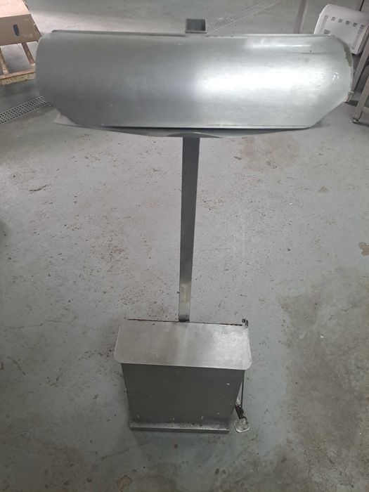 Balde de lixo em inox com dispensador de papel
