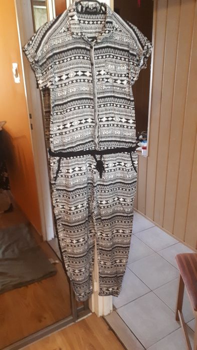 Kombinezon w ciekawy print
