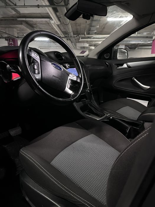 Ford Mondeo Mk4 lift