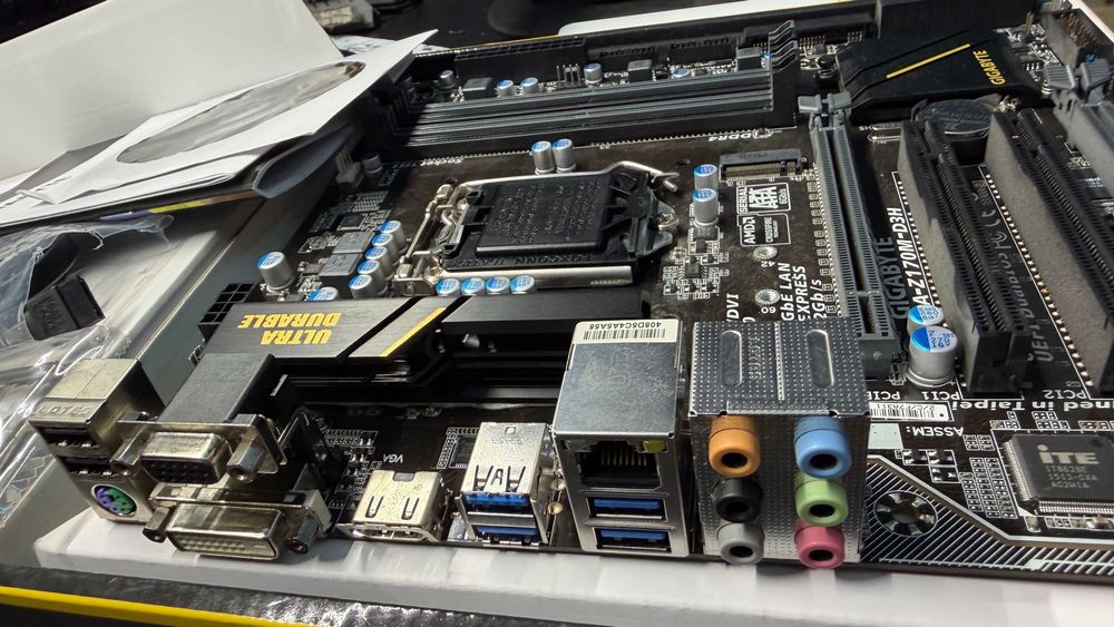 Gigabyte Z170M-DH3 LGA1151v1 Intel