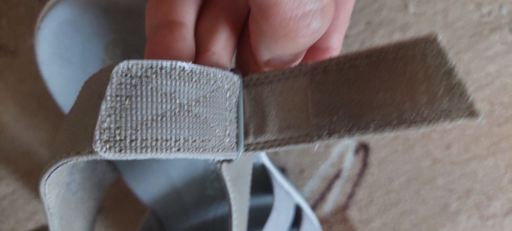 Жіночі босоніжки Clarks р.39