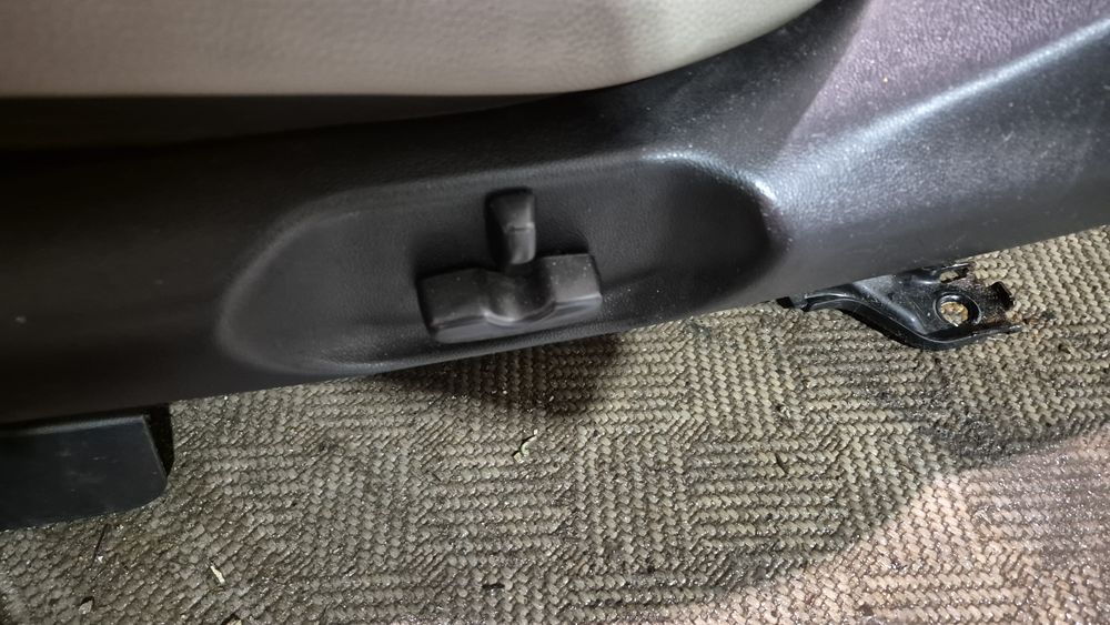 Fotel fotele kanapa boczek komplet mazda cx-7 Europa cx7  skóra elektr