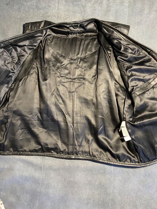 Кожаный байкерский жилет с нашивками Harley-Davidson HOG