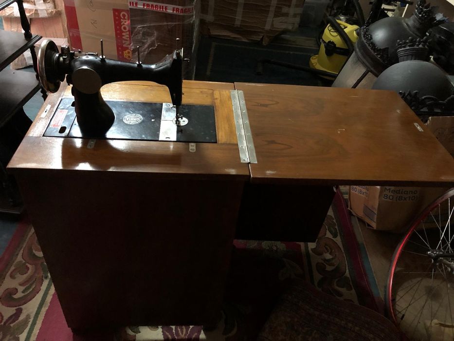 Máquina costura antiga