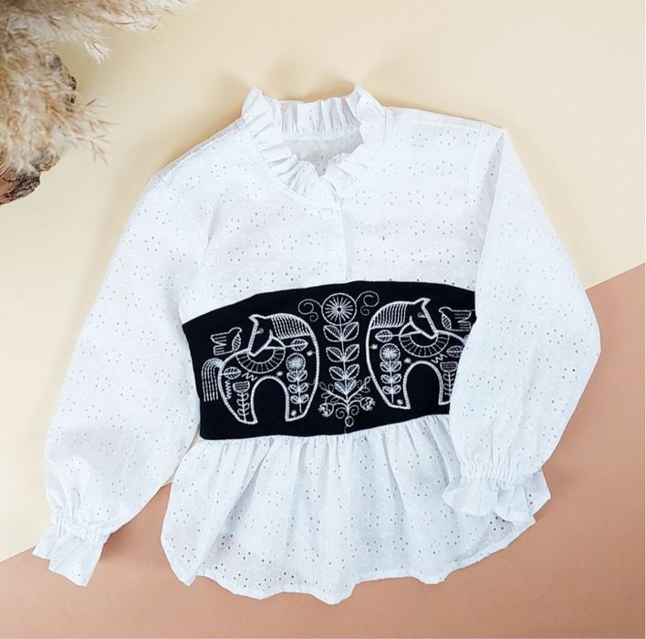 Вишиванка для школи для дівчинки із прошви натуральна бавовна