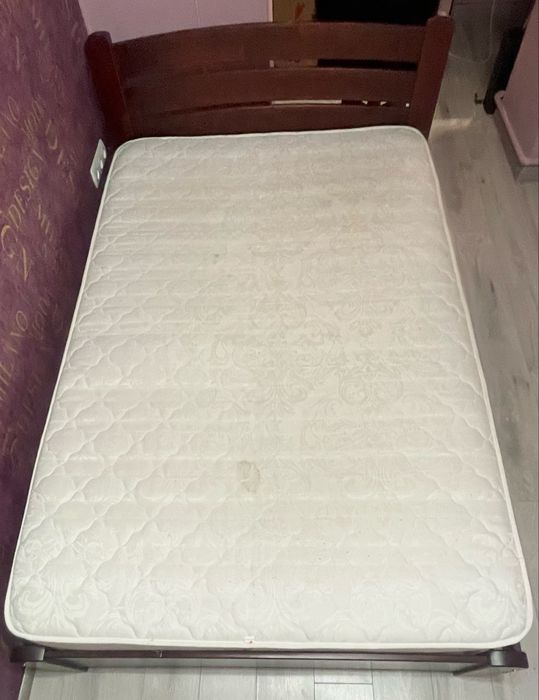 Ліжко з буку 140х200 з матрацом