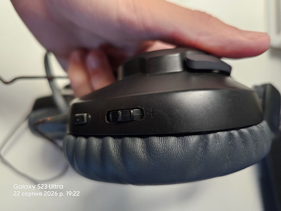 навушники JBL проводні