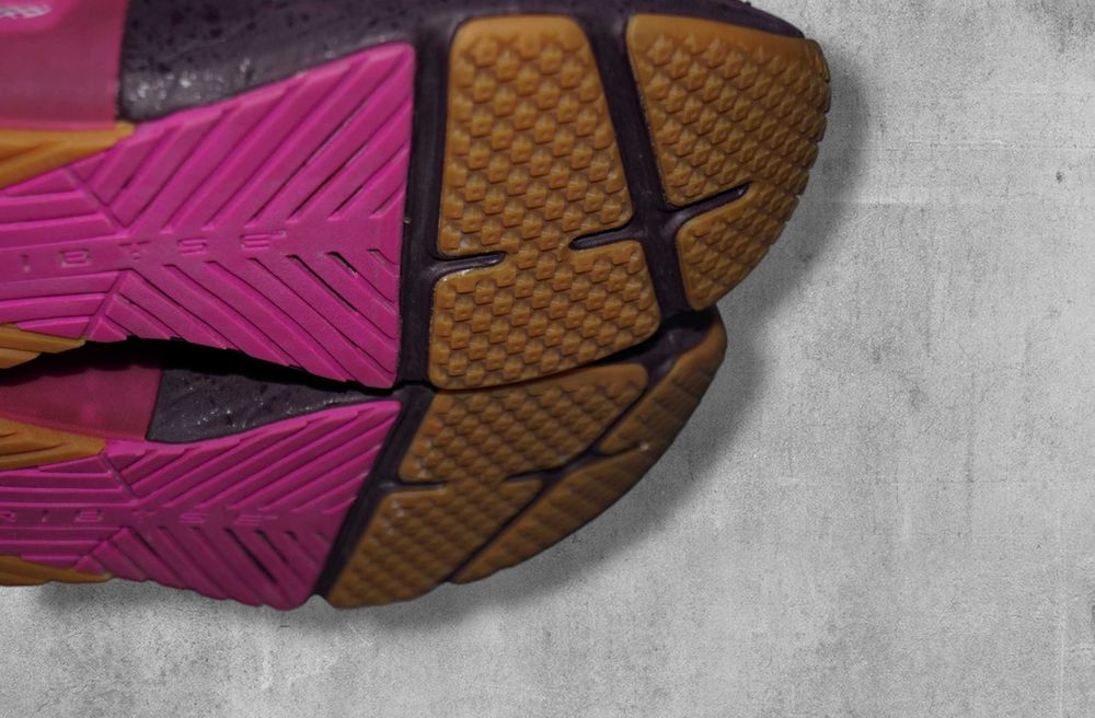 Damskie buty treningowe gym fitness Crossfit Under Armour hovr r. 38