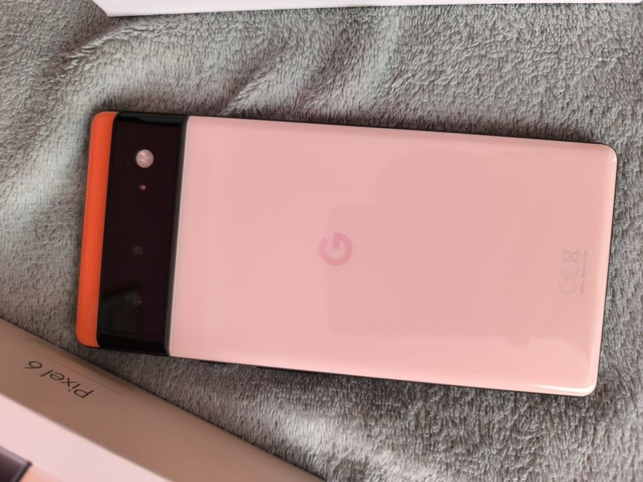 telefon Google Pixel 6 128 GB różowy koralowy