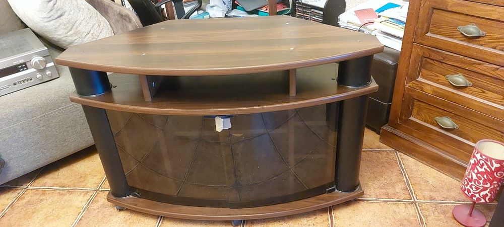 Szafka pod telewizor