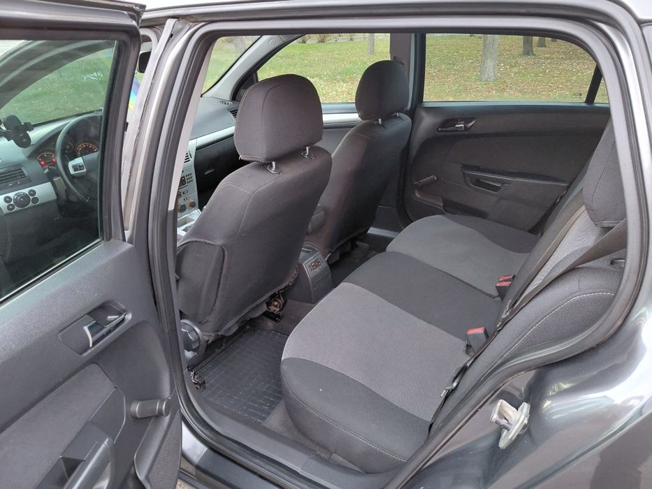 Продаю OPEL ASTRA H 1.7D 2009р.