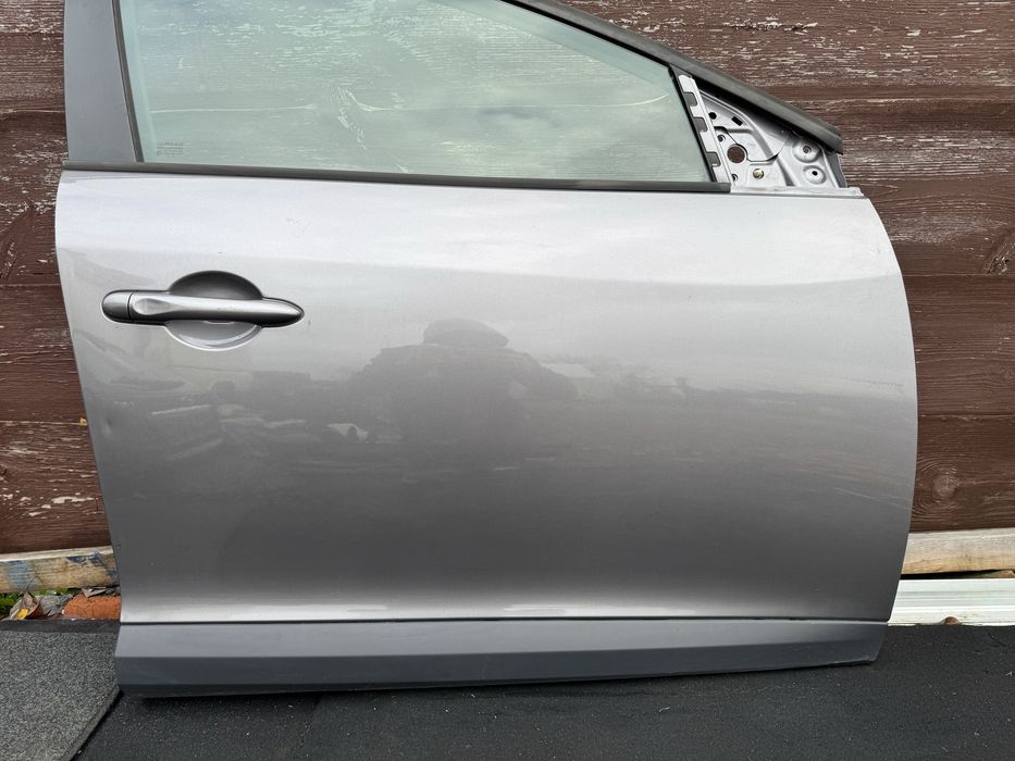 Двері передні, задні Renault Megane 3 Рено Меган 3 (TEKNG,TEB66,TED69)