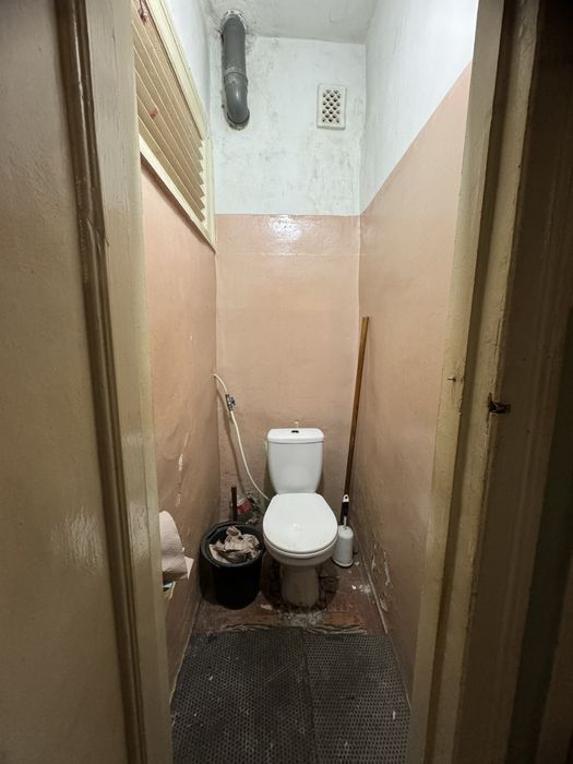 Продам Трехкомнатную Сталинку на 1участке -Червоная.