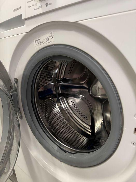 Pralka Electrolux Slim