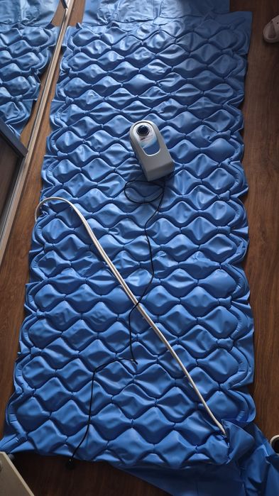 Materac przeciwodleżynowy