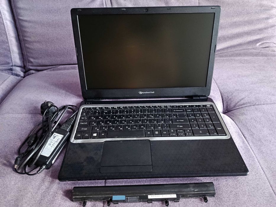 Продам ноутбук acer Packard bell z5wt3 на запчастини