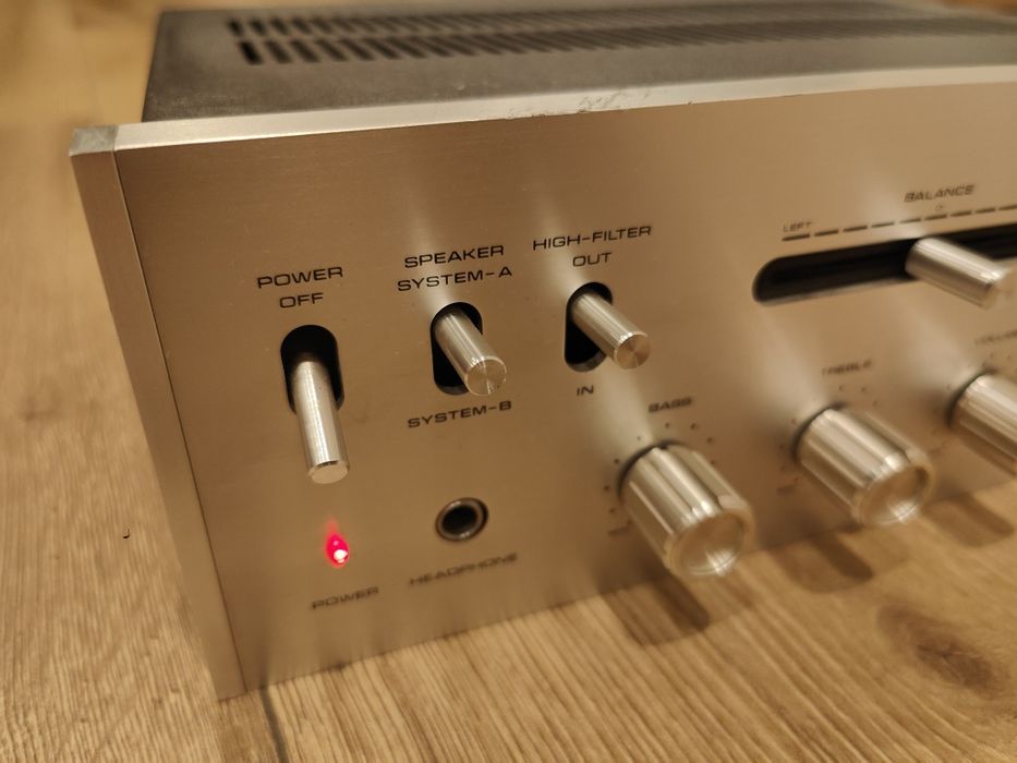 Wzmacniacz vintage Sanyo DCA 1400