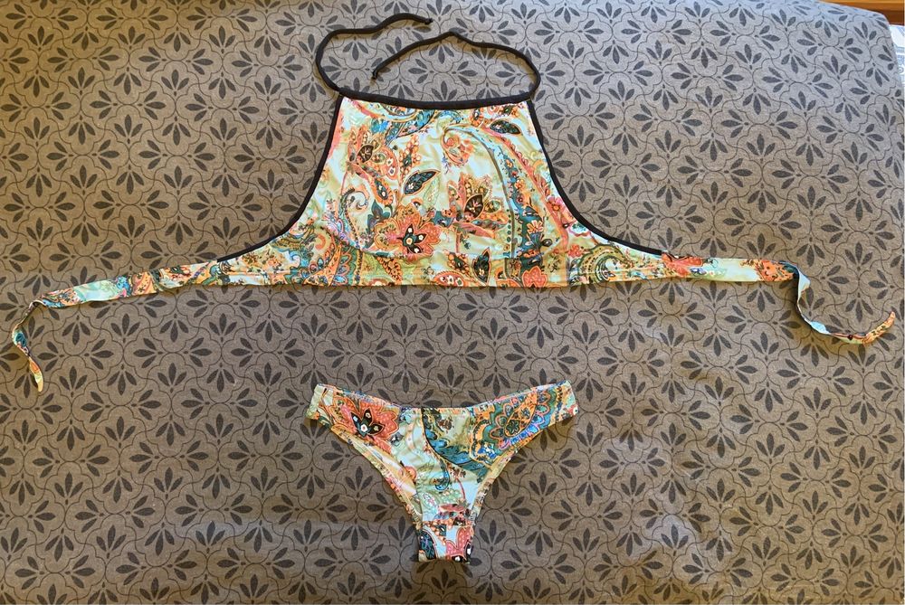 Жіночі роздільні купальники (бікіні)