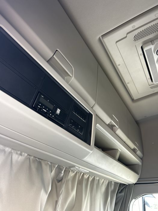 Oportunidade de Negócio: Empresa de Transportes + Ford F-Max 500,