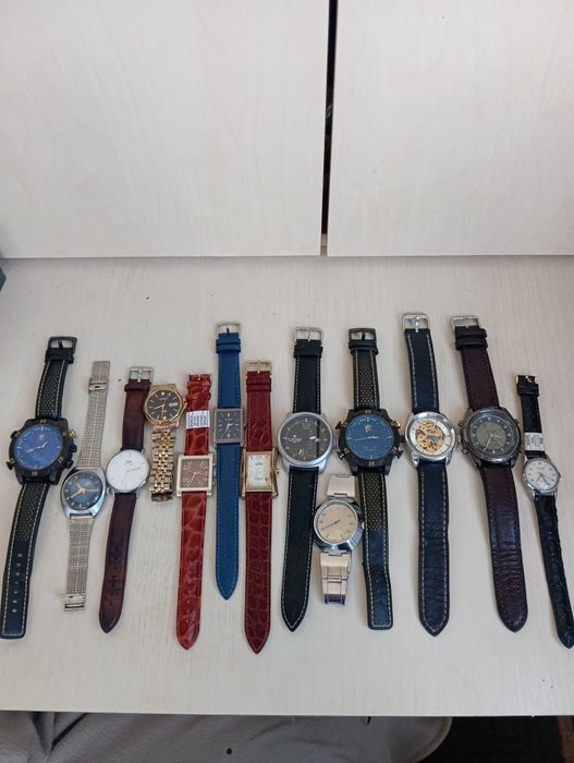 Продам наручные часы