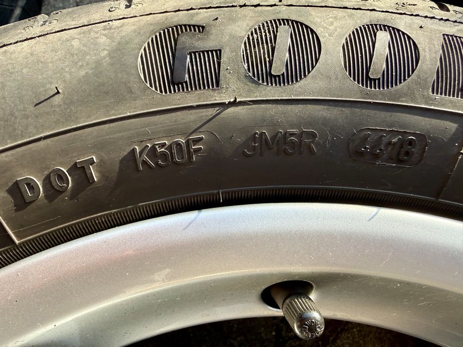 Felgi oryginalne audi 16 cali 205/55/16 letnie opony 6mm