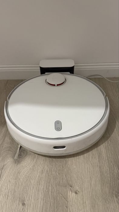 robot sprzątający marki Xiaomi, z serii Mi Robot Vacuum-Mop