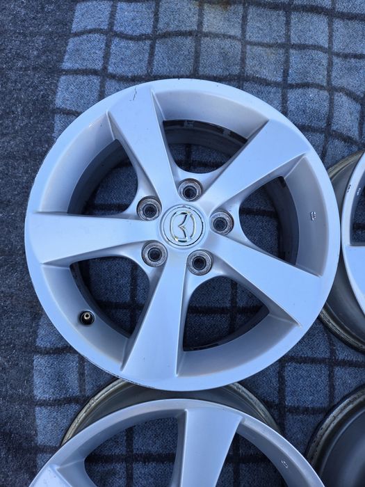5x114.3 R 16 mazda