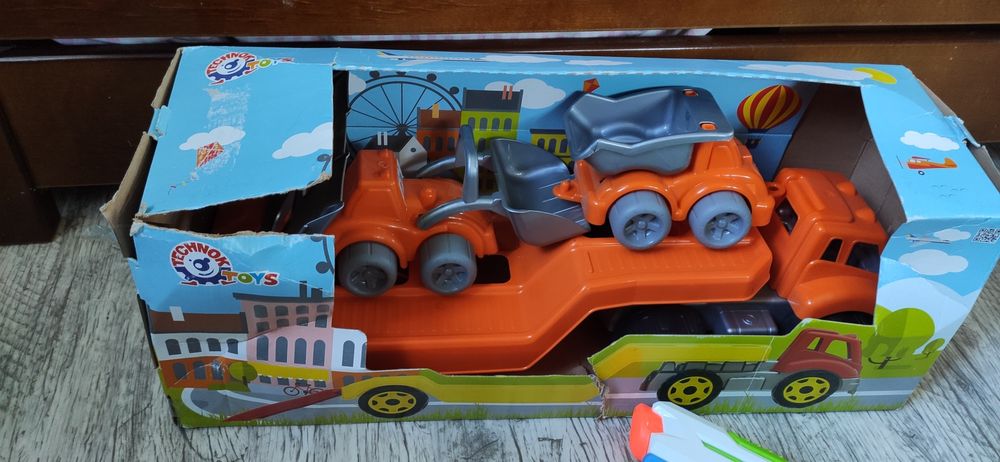 Коробка іграшок для хлопчика, набор пакет  іграшок Лот игрушек