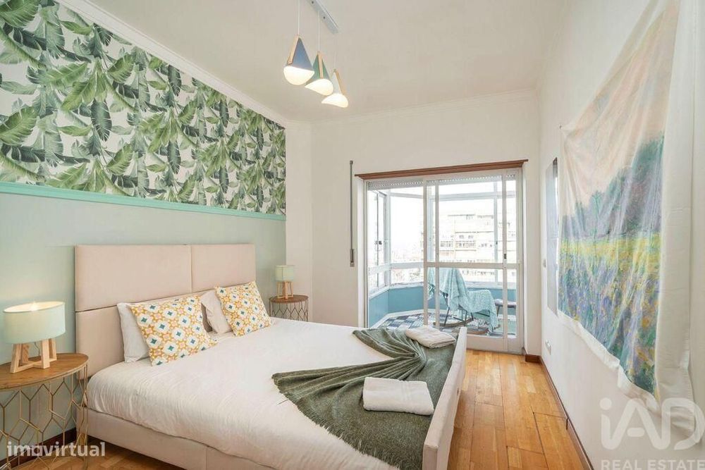 Apartamento T3 em Almada, Cova da Piedade, Pragal e Cacilhas de 118,00