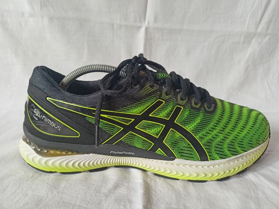 Asics Gel- Nimbus 22  roz. 44,5 - wkładka 28,5 cm