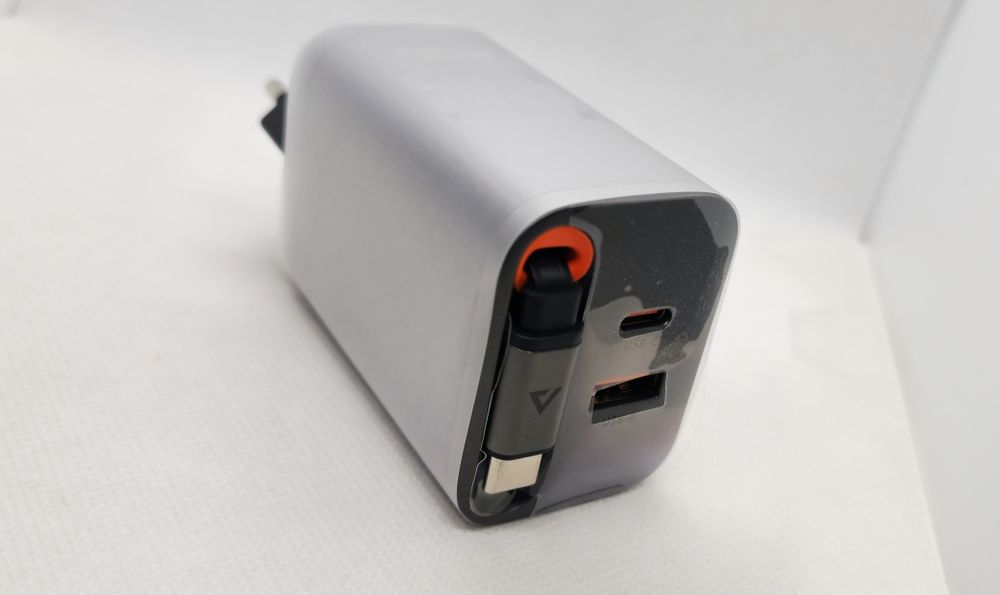 ACEFAST PD67W GaN. Быстрое многопортовое зарядное устройство