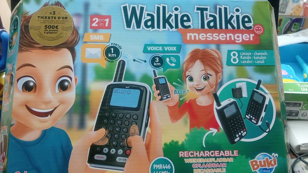 Walkie-Talkie Messenger Buki France TW04 (Voz + Mensagens SMS - Recarregável)