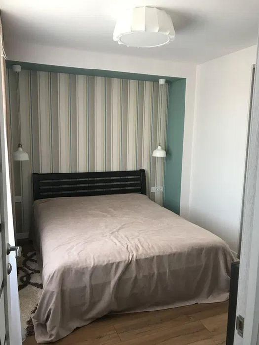 Продам 3-комн квартиру в районе Кирова просп.