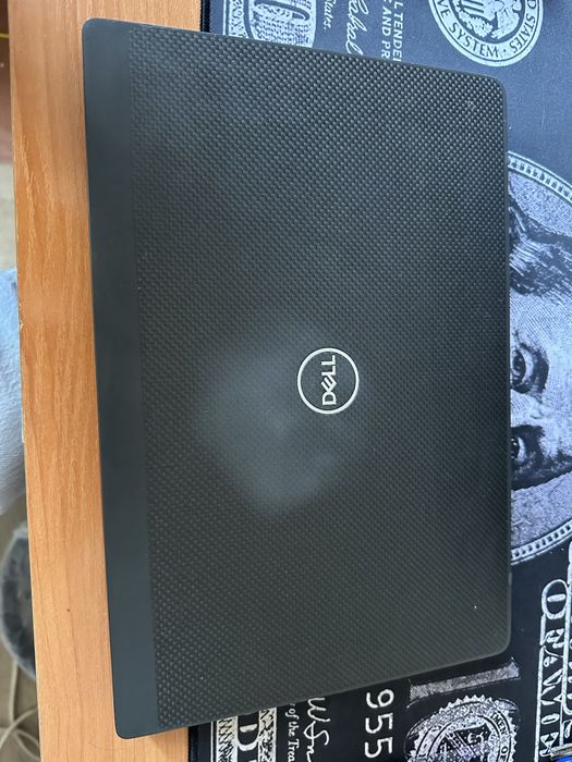 Dell Latitude 7300