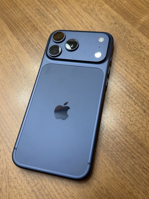 iPhone 17 Pro Max 256 na gwarancji